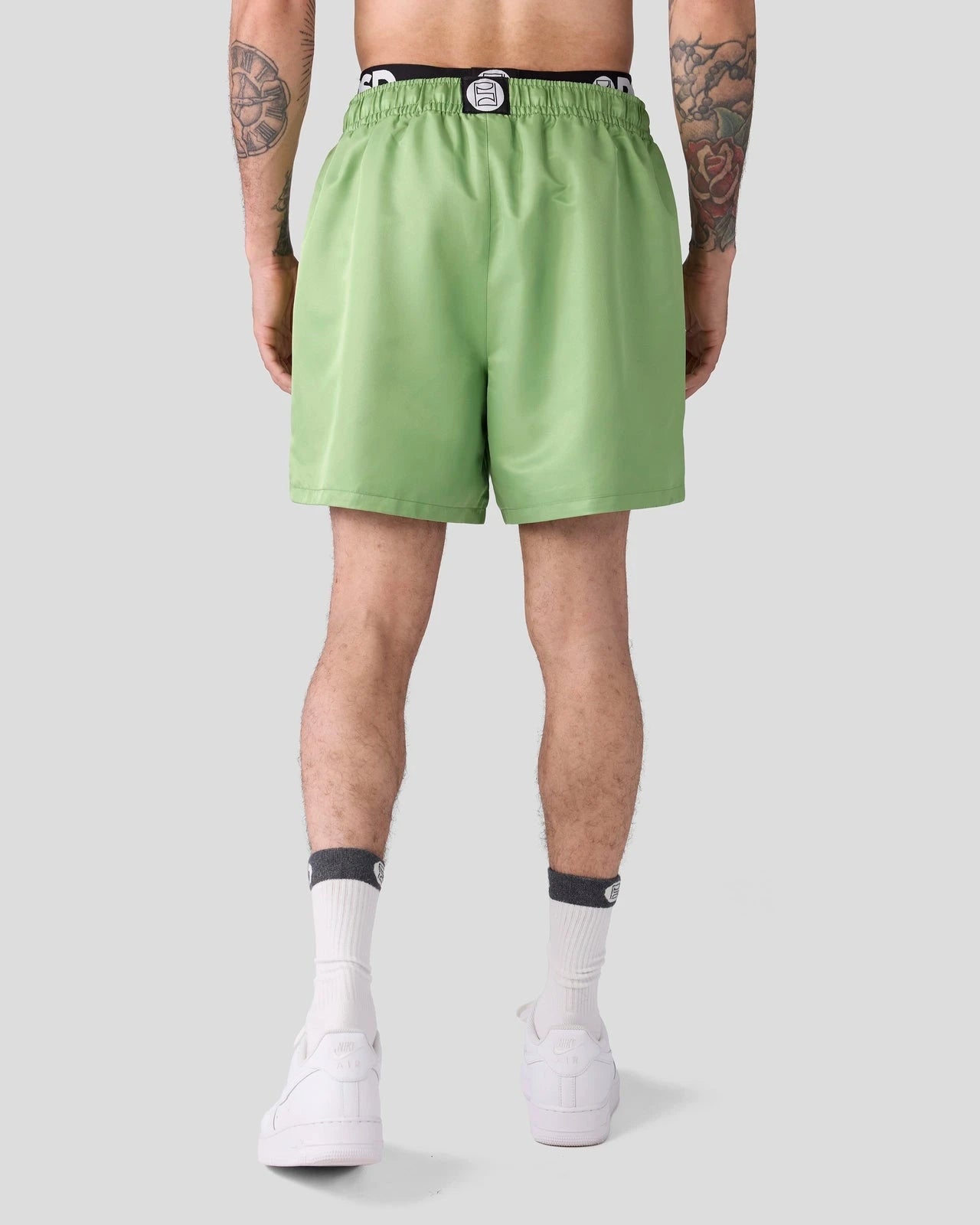 MILLENNIUM JADE ESSENTIAL SHORT - Image 3